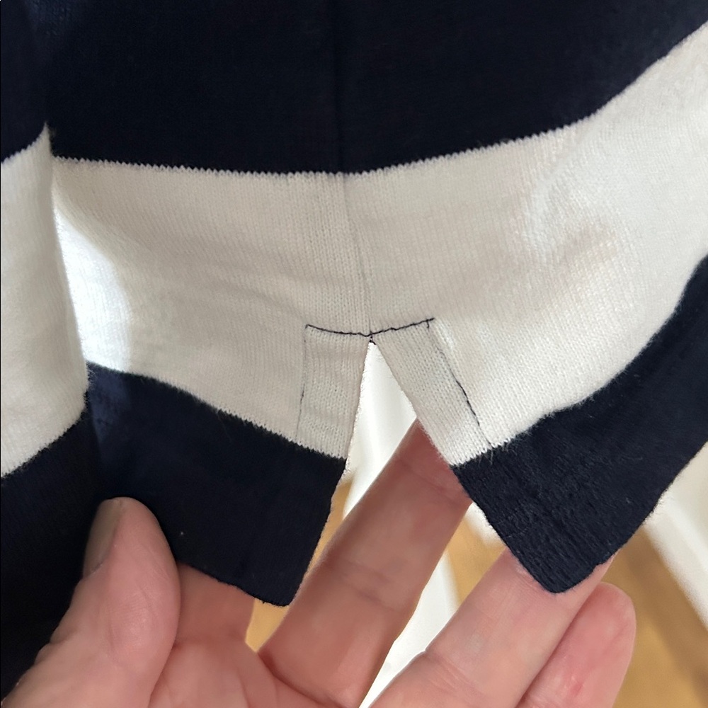 Talbots Top - Picture 4 of 7